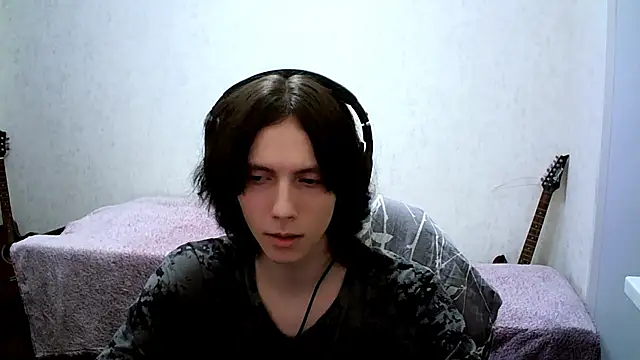 Snapshot of TemptVelvet chatting on 09-20-25, 01:12 TemptVelvet online show from 09-20-25, 01:12