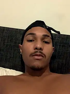 Snapshot of edualqxo chatting on 10-09-25, 05:00 edualqxo online show from 10-09-25, 05:00