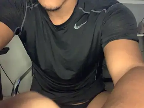 Snapshot of edualqxo chatting on 11-20-25, 08:41 edualqxo online show from 11-20-25, 08:41