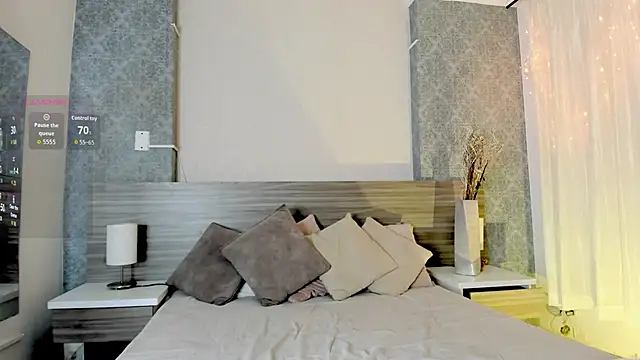 MiilaBlake online show from 09-24-25, 07:39