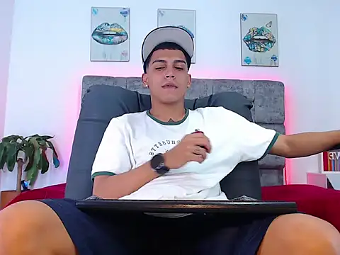 Snapshot of david_santos16 chatting on 09-24-25, 12:03 david santos16 online show from 09-24-25, 12:03