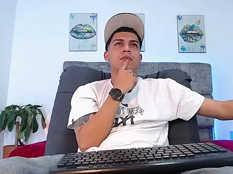 Snapshot of david_santos16 chatting on 09-24-25, 11:41 david santos16 online show from 09-24-25, 11:41