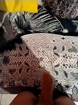 Snapshot of KingMaxiZ chatting on 02-15-26, 05:04 KingMaxiZ online show from 02-15-26, 05:04