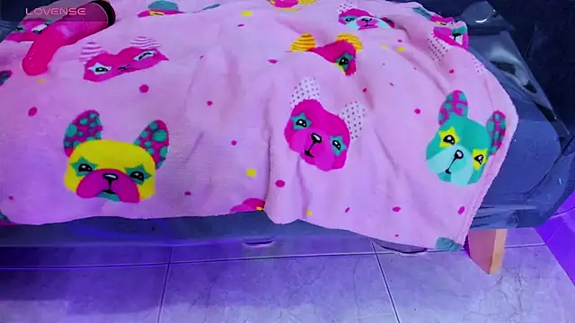 ShaunaDream online show from 10-10-25, 03:11