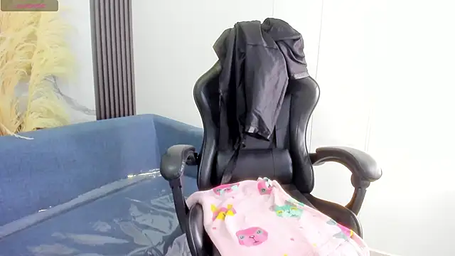 ShaunaDream online show from 02-11-26, 03:44