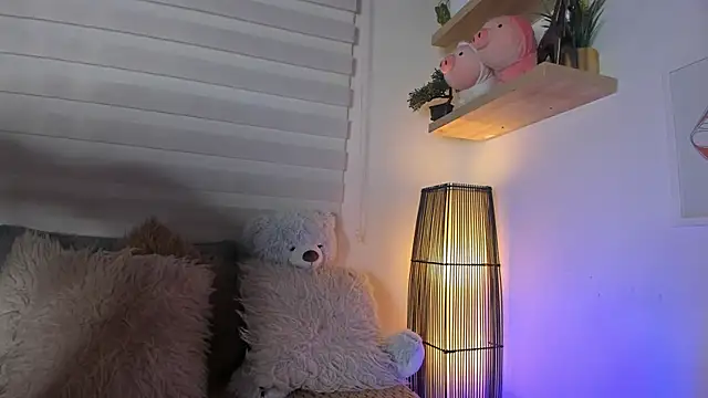 sara madrid online show from 05-11-26, 04:04