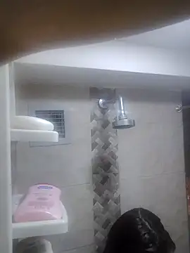 VioletxBloom online show from 11-28-25, 04:53