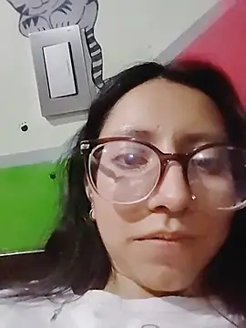 VioletxBloom online show from 12-16-25, 05:56