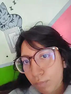 Snapshot of VioletxBloom chatting on 02-03-26, 04:01 VioletxBloom online show from 02-03-26, 04:01