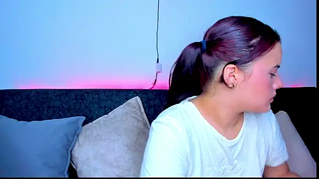 sweet lily26 online show from 09-23-25, 03:42