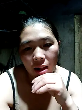 quynhkoolbae online show from 10-17-25, 01:03