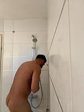 husbandandwifetobe online show from 11-28-25, 01:03