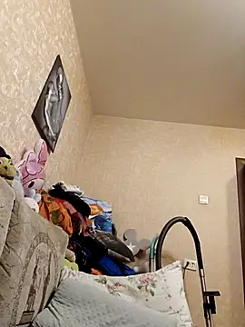 Snapshot of ivorywhisper chatting on 09-21-25, 05:36 ivorywhisper online show from 09-21-25, 05:36