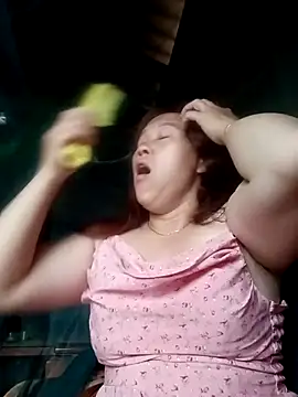 miumiu 00 online show from 09-11-25, 01:49