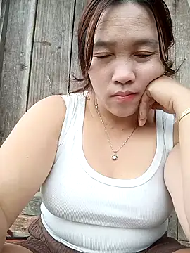 miumiu 00 online show from 10-17-25, 01:53