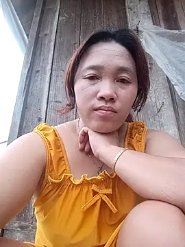 miumiu 00 online show from 10-31-25, 12:55