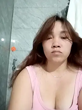 miumiu 00 online show from 11-26-25, 07:59