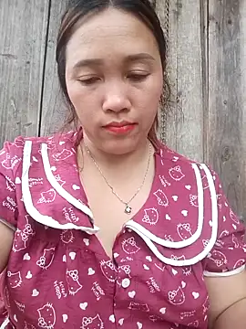 Snapshot of miumiu_00 chatting on 07-01-26, 02:57 miumiu 00 online show from 07-01-26, 02:57