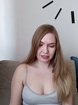 KisaVixen online show from 04-21-26, 11:05