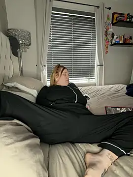 Snapshot of MysteriousMylaX chatting on 03-05-26, 10:22 MysteriousMylaX online show from 03-05-26, 10:22