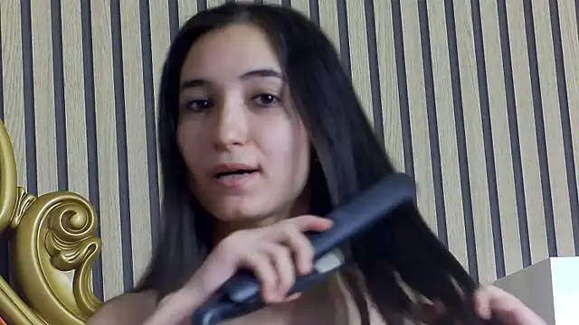 CarolinaBlair online show from 04-19-26, 08:24