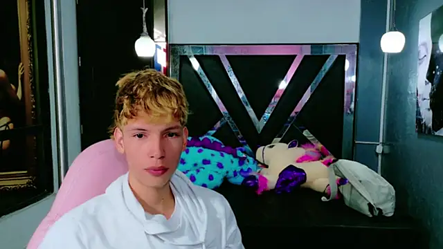 park jimin1 online show from 09-12-25, 12:05