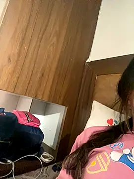 kaylee demm online show from 10-24-25, 10:33