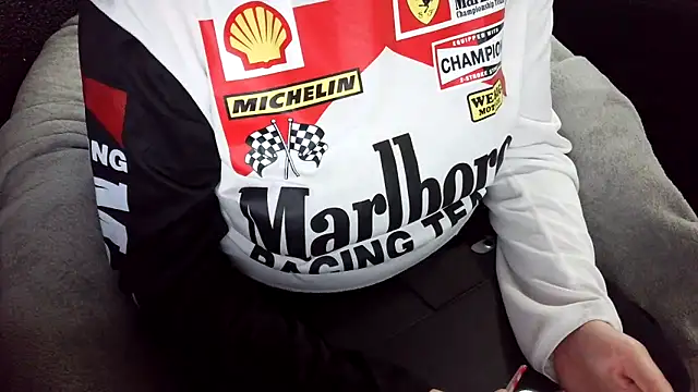 Snapshot of fetishslut4u chatting on 09-28-25, 07:08 fetishslut4u online show from 09-28-25, 07:08