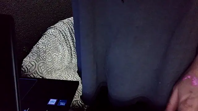 Snapshot of fetishslut4u chatting on 10-09-25, 01:47 fetishslut4u online show from 10-09-25, 01:47