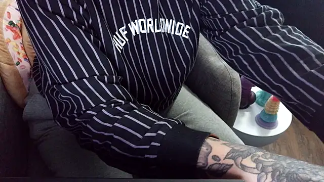 Snapshot of fetishslut4u chatting on 11-01-25, 09:39 fetishslut4u online show from 11-01-25, 09:39