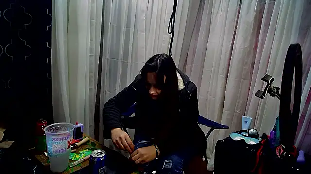 lillylooney online show from 10-29-25, 03:53