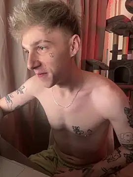 Snapshot of davesinner chatting on 02-23-26, 09:39 davesinner online show from 02-23-26, 09:39