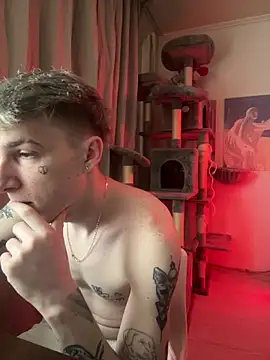 Snapshot of davesinner chatting on 02-24-26, 09:13 davesinner online show from 02-24-26, 09:13