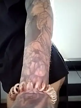 Snapshot of AikoKimura chatting on 02-25-26, 06:39 AikoKimura online show from 02-25-26, 06:39