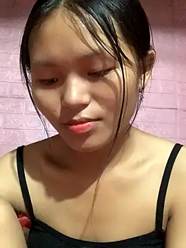 Snapshot of milo_bae chatting on 09-26-25, 01:42 milo bae online show from 09-26-25, 01:42