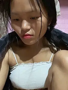 milo bae online show from 11-17-25, 02:17