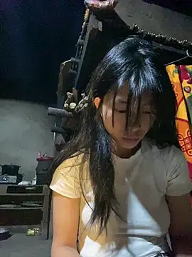 EmLy02 online show from 09-25-25, 03:05