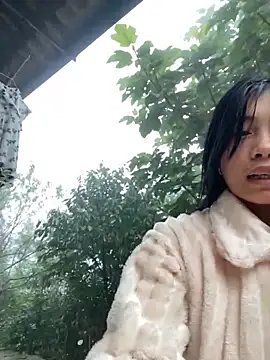 EmLy02 online show from 10-25-25, 12:07