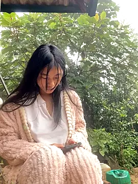 EmLy02 online show from 11-09-25, 12:09