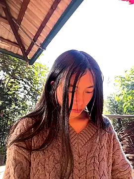 EmLy02 online show from 11-30-25, 01:20