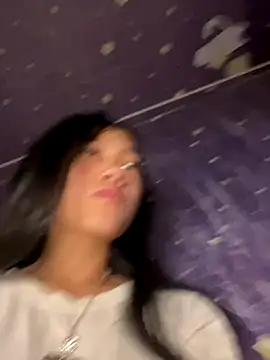 EmLy02 online show from 01-06-26, 03:10