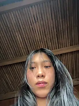 EmLy02 online show from 04-02-26, 02:53