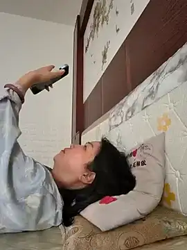 lingling5200 online show from 05-16-26, 04:09