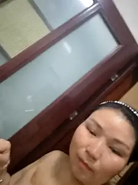lingling5200 online show from 05-25-26, 03:07