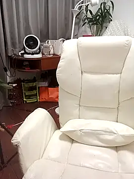 Snapshot of Joanna1122 chatting on 11-11-25, 11:43 Joanna1122 online show from 11-11-25, 11:43