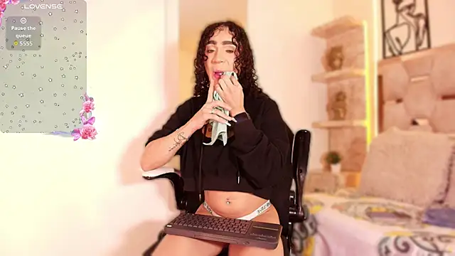 Snapshot of Ballesteros_ chatting on 02-10-26, 03:32 Ballesteros online show from 02-10-26, 03:32