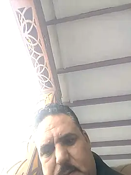 Snapshot of mM0140 chatting on 01-08-26, 12:40 mM0140 online show from 01-08-26, 12:40