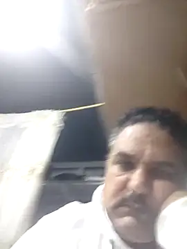 Snapshot of mM0140 chatting on 02-06-26, 09:40 mM0140 online show from 02-06-26, 09:40