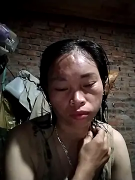   Ngoc20   online show from 10-31-25, 03:29