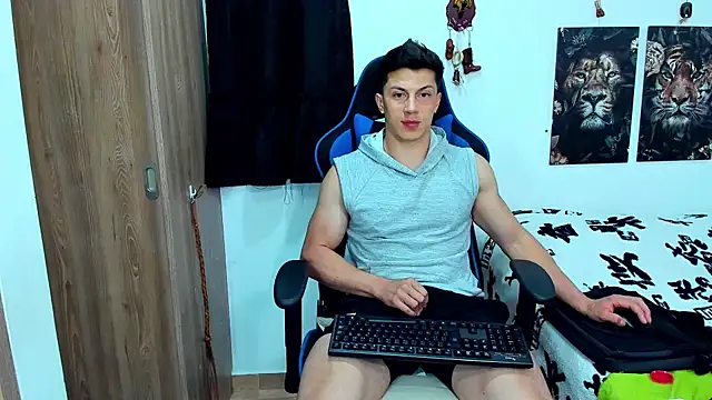 Snapshot of javiersexymann chatting on 02-10-25, 11:55 javiersexymann online show from 02-10-25, 11:55